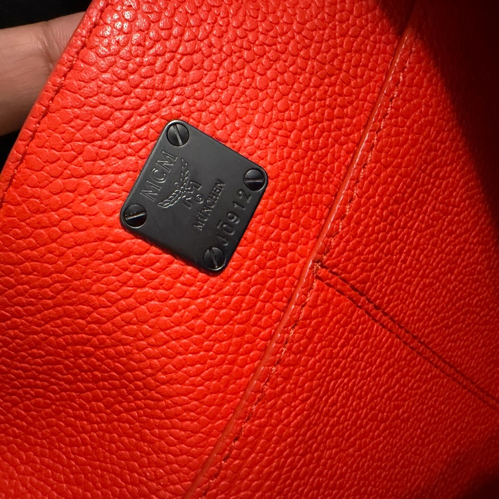 MCM Visetos Tote Bag + Wristlet Pouch - Picture 4 of 11